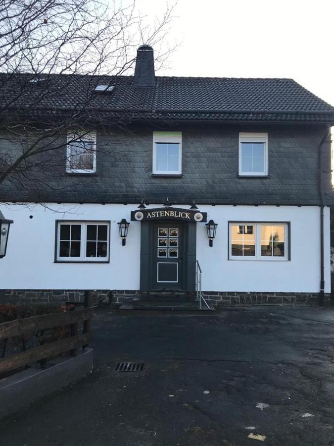 Gast - Gästehaus Astenblick auch für grosse Gruppen geeignet Villa Winterberg Exterior foto
