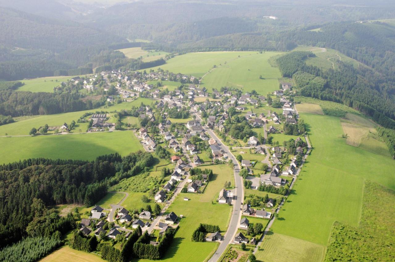 Gast - Gästehaus Astenblick auch für grosse Gruppen geeignet Villa Winterberg Exterior foto